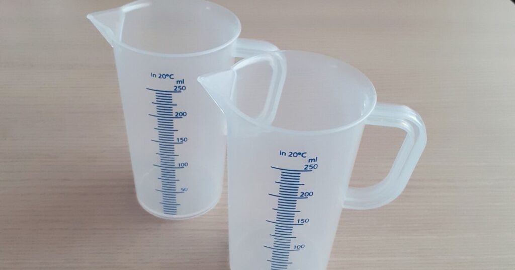 plastic maatbeker 250ml